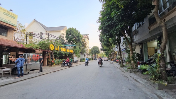 Bán nhà mặt phố Kim Quan Thượng, Việt Hưng, 6 tầng, DT 75m2, MT 5m, tiện kinh doanh