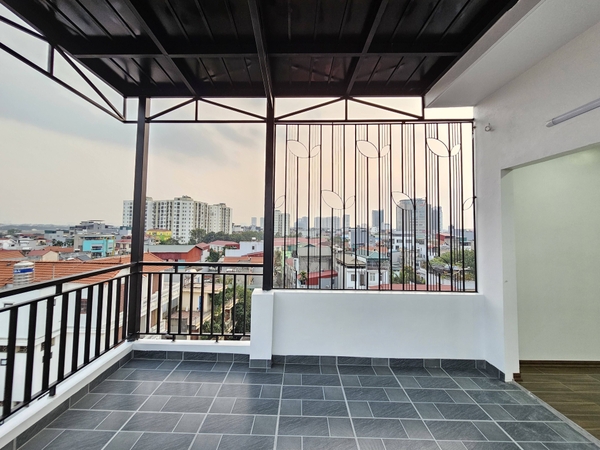 Bán nhà phố Nguyễn Văn Cừ, Gia Thụy, 7 tầng, DT 48m2, MT 4m, 4PN, thang máy, gara ô tô