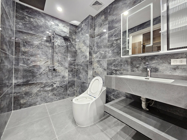 Bán nhà phố Nguyễn Văn Cừ, Gia Thụy, 7 tầng, DT 48m2, MT 4m, 4PN, thang máy, gara ô tô