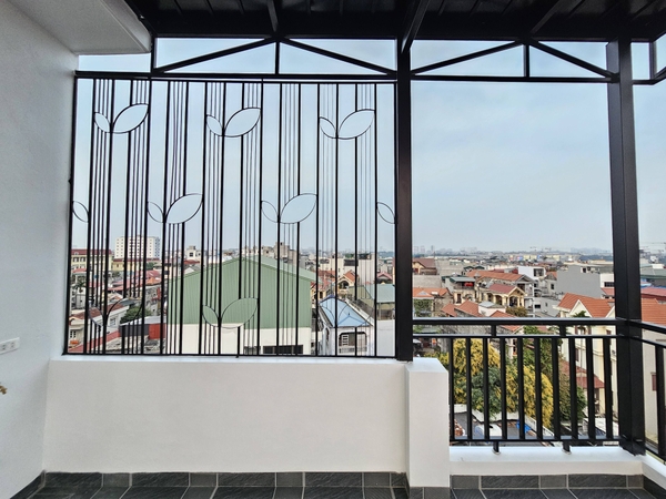 Bán nhà phố Nguyễn Văn Cừ, Gia Thụy, 7 tầng, DT 48m2, MT 4m, 4PN, thang máy, gara ô tô