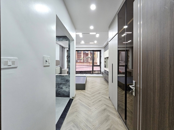 Bán nhà phố Nguyễn Văn Cừ, Gia Thụy, 7 tầng, DT 48m2, MT 4m, 4PN, thang máy, gara ô tô