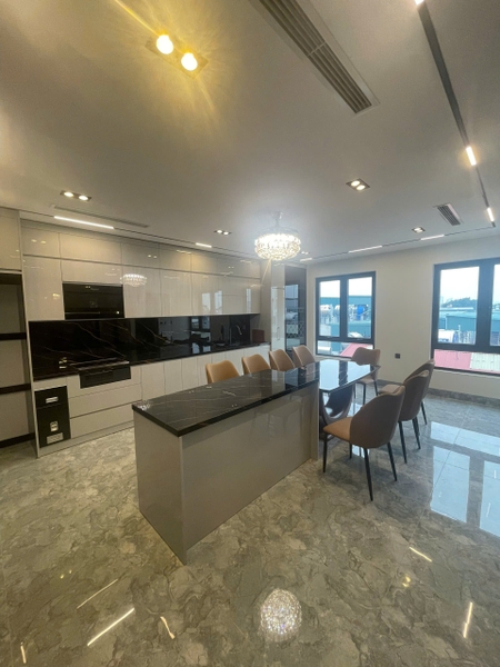 Bán nhà phố Tư Đình, Nhà 7 tầng, DT 55m2, MT 8,2m, có thang máy, gara ô tô, ĐÃ BÁN