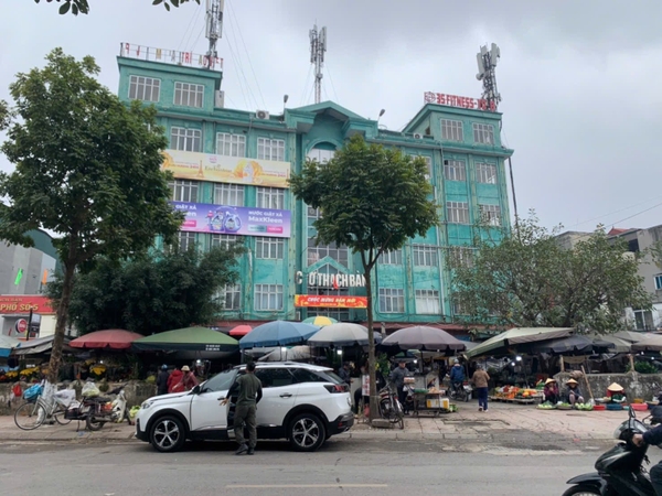 Bán đất mặt ngõ phố Cổ Linh, Thạch Bàn, DT 65m2, MT 4m, đường 6m, ô tô tránh nhau, 2026
