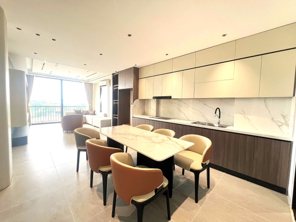 Bán nhà mặt ngõ Nguyễn Thời Trung, Thạch Bàn, 6 tầng, DT 53m2, MT 4m, tiện kinh doanh
