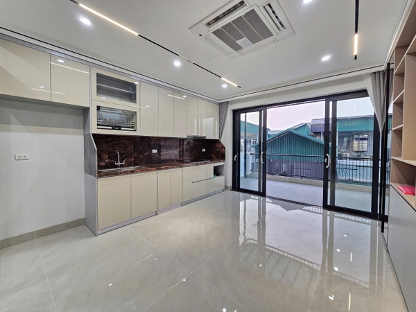 Bán nhà phố Gia Thượng, Ngọc Thụy, 7 tầng, DT 50m2, MT 4.5m, 3PN, SĐCC, ĐÃ BÁN