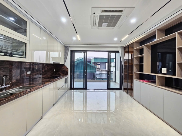 Bán nhà phố Gia Thượng, Ngọc Thụy, 7 tầng, DT 50m2, MT 4.5m, 3PN, SĐCC, ĐÃ BÁN