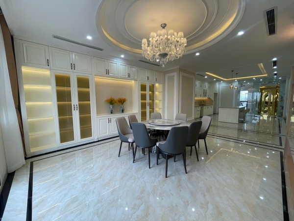 Bán nhà phân lô chân cầu Vĩnh Tuy, 7 tầng, DT 90m2, MT 5m, 4PN, có thang máy, gara