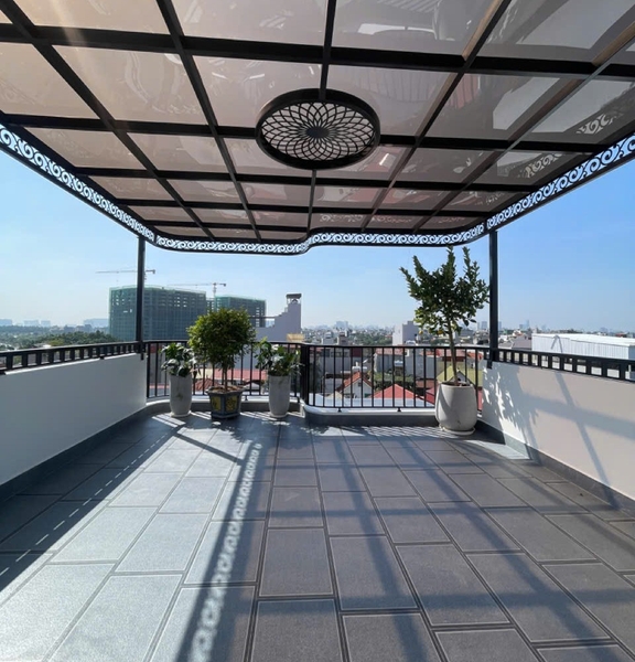 Bán nhà phân lô Cổ Linh, gần Aeon Mall, 7 tầng, DT 68m2, MT 5m, 4PN, full nội thất