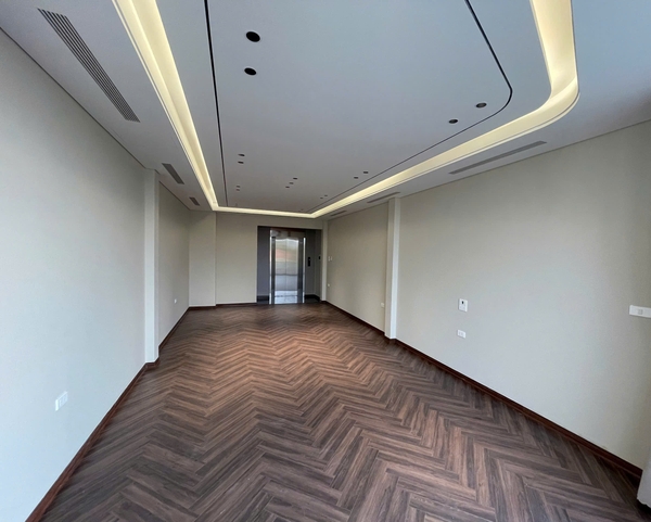 Bán nhà phố Cự Khối, view hồ Cự Khối, 7 tầng, DT 57m2, MT 4m, 4PN, full nội thất, 2026