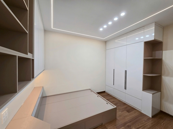 Bán nhà phố Ngọc Lâm, gần cầu Chương Dương, 6 tầng, DT 68m2, MT 4.5m, 4PN, 2024