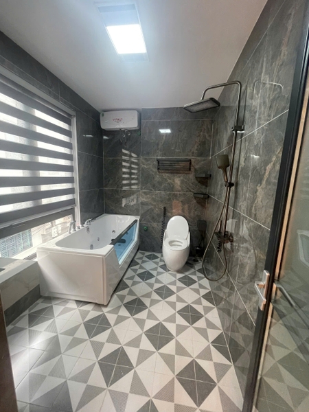 Bán nhà phố Tư Đình, Nhà 7 tầng, DT 55m2, MT 8,2m, có thang máy, gara ô tô, ĐÃ BÁN