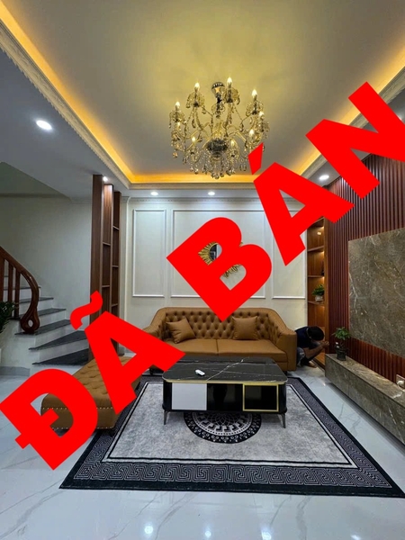 Bán nhà phố Tư Đình, gần chợ Tư Đình, 5 tầng, DT 33m2, MT 6.5m, 3PN, full nội thất
