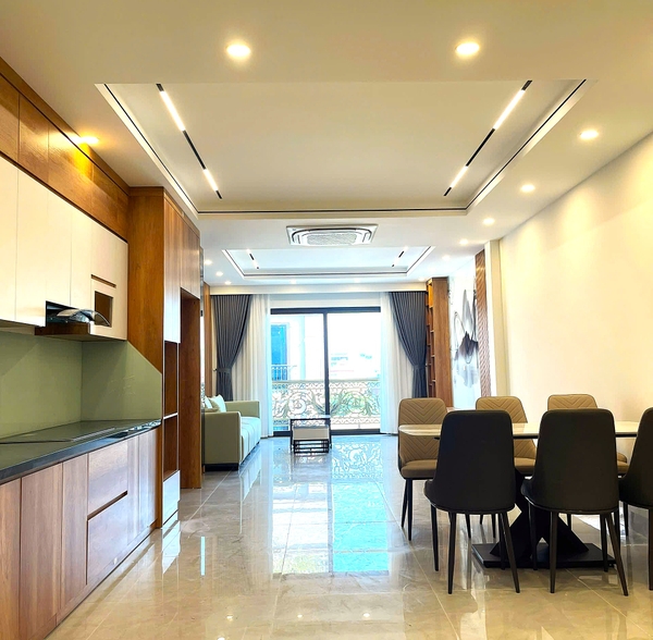 Bán nhà phân lô Thạch Bàn, 7 tầng, DT 56m2, MT 4.1m, có thang máy, gara ô tô, đường 11m