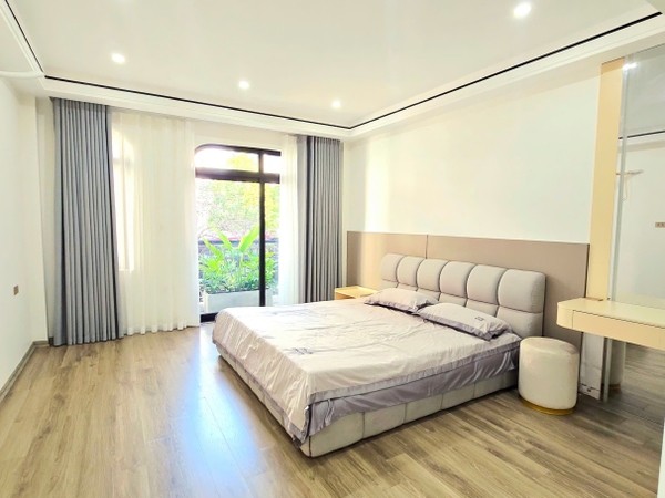 Bán nhà phố Nguyễn Thời Trung, Thạch Bàn, 6 tầng, DT 45m2, MT 4.2m, 3PN, 2026