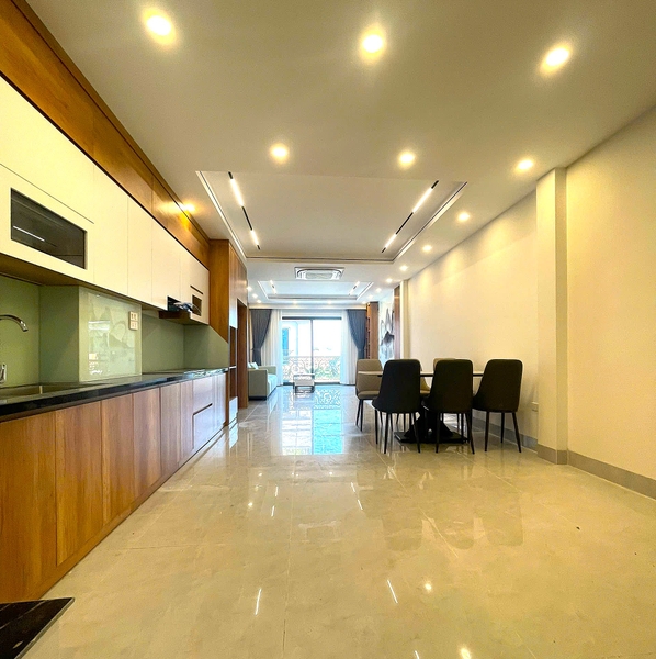 Bán nhà phân lô Thạch Bàn, 7 tầng, DT 56m2, MT 4.1m, có thang máy, gara ô tô, đường 11m