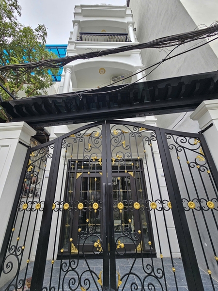 Bán nhà phố Nguyễn Thời Trung, Thạch Bàn, 4 tầng, DT 75m2, MT 4.5m, 4PN, full nội thất