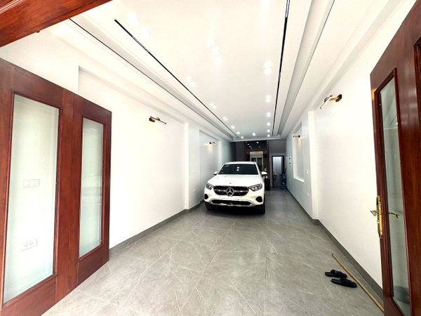Bán nhà phân lô phố Thanh Am, Việt Hưng, 6 tầng, DT 50m2, MT 4m, 4PN, full nội thất, đường 10m