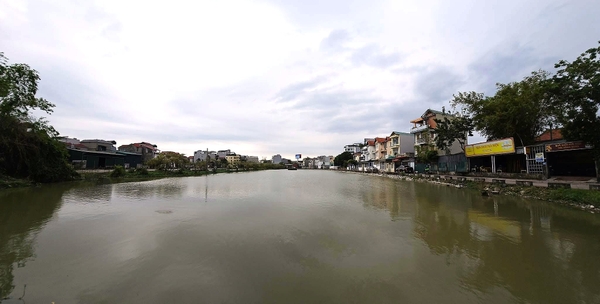 Bán đất gần hồ Đầm Tranh, Cự Khối, DT 76m2, MT 9m, đường 9m, tiện kinh doanh, VP cty