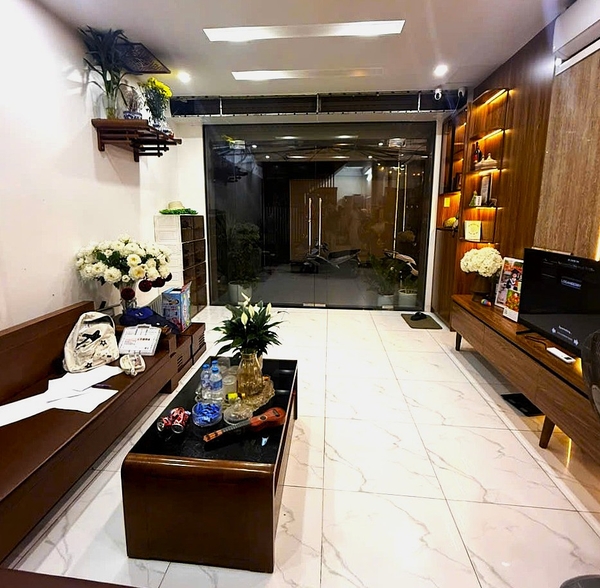 Bán nhà mặt ngõ 318 Ngọc Trì, Thạch Bàn, 3 tầng, DT 50m2, MT 4.6m, tiện kinh doanh, 2026