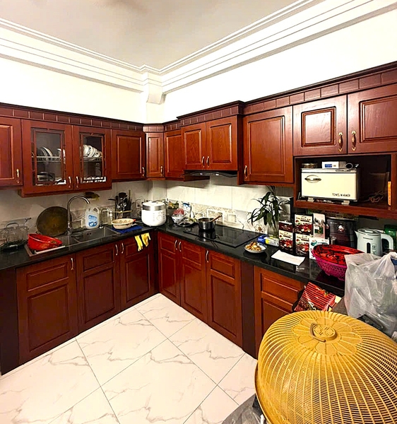 Bán nhà mặt ngõ 318 Ngọc Trì, Thạch Bàn, 3 tầng, DT 50m2, MT 4.6m, tiện kinh doanh, 2026
