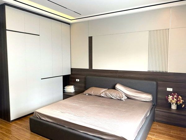 Bán nhà mặt ngõ phố Hoa Động, Cự Khối, 5 tầng, DT 90m2, MT 5m, có thang máy, gara ô tô