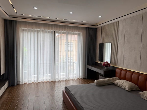 Bán nhà mặt ngõ phố Hoa Động, Cự Khối, 5 tầng, DT 90m2, MT 5m, có thang máy, gara ô tô