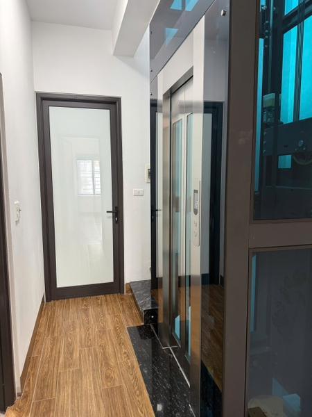 Bán nhà mặt ngõ phố Hoa Động, Cự Khối, 5 tầng, DT 90m2, MT 5m, có thang máy, gara ô tô