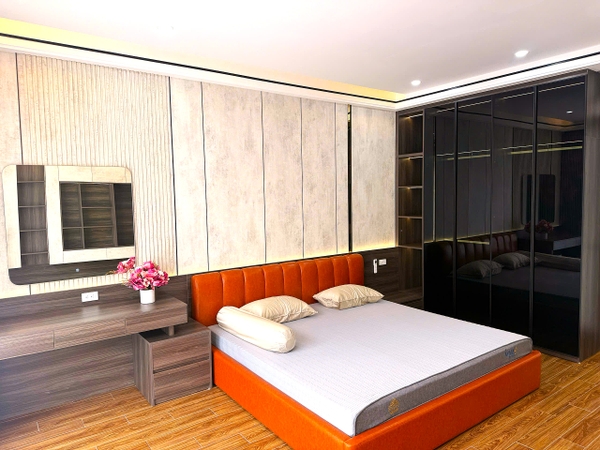 Bán nhà mặt ngõ phố Hoa Động, Cự Khối, 5 tầng, DT 90m2, MT 5m, có thang máy, gara ô tô