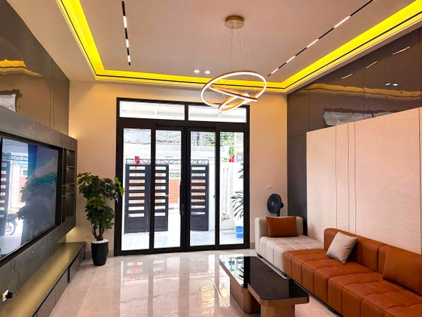 Bán nhà mặt ngõ phố Hoa Động, Cự Khối, 5 tầng, DT 90m2, MT 5m, có thang máy, gara ô tô