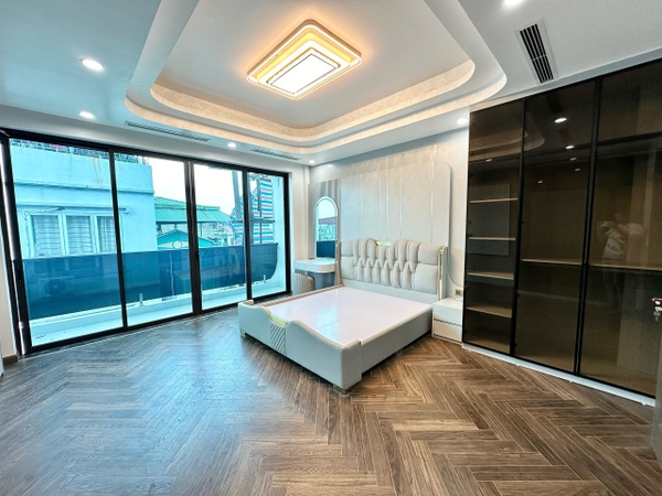 Bán nhà mặt ngõ Ngọc Thụy, Nhà 6 tầng, DT 75m2, MT 5m, có thang máy, gara 2 ô tô