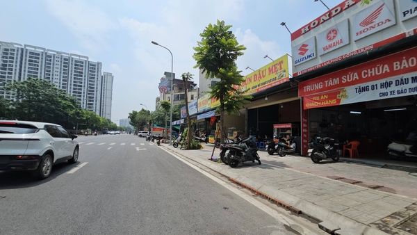 Bán nhà mặt phố Nguyễn Lam, Phúc Đồng, DT 72m2, MT 7.5m, đường 22m, tiện kinh doanh