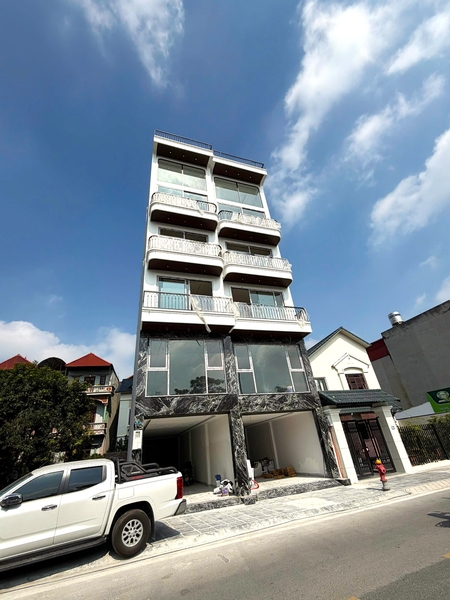 Bán nhà mặt phố Viên Chiếu, Phúc Lợi, 7 tầng, DT 76m2, MT 4,5m, tiện kinh doanh, văn phòng
