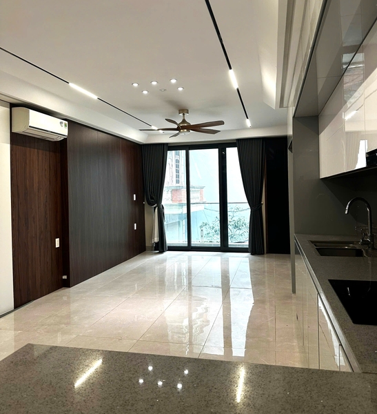 Bán nhà Ngõ 168 phố Hồng Tiến, Bồ Đề, 6 tầng, DT 48m2, MT 4.2m, 3PN, full nội thất