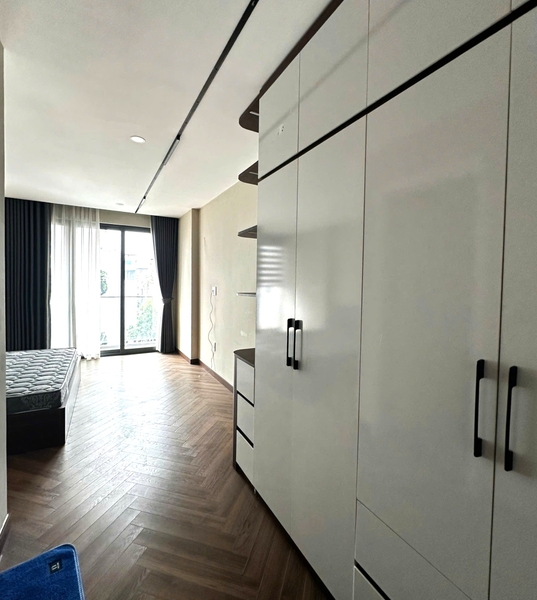 Bán nhà Ngõ 168 phố Hồng Tiến, Bồ Đề, 6 tầng, DT 48m2, MT 4.2m, 3PN, full nội thất