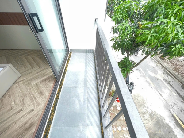 Bán nhà phân lô Thạch Bàn, 6 tầng, DT 50m2, MT 3,6m, có thang máy, gara ô tô, kinh doanh