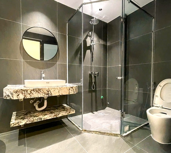 Bán nhà phân lô Thạch Bàn, 6 tầng, DT 50m2, MT 3,6m, có thang máy, gara ô tô, kinh doanh