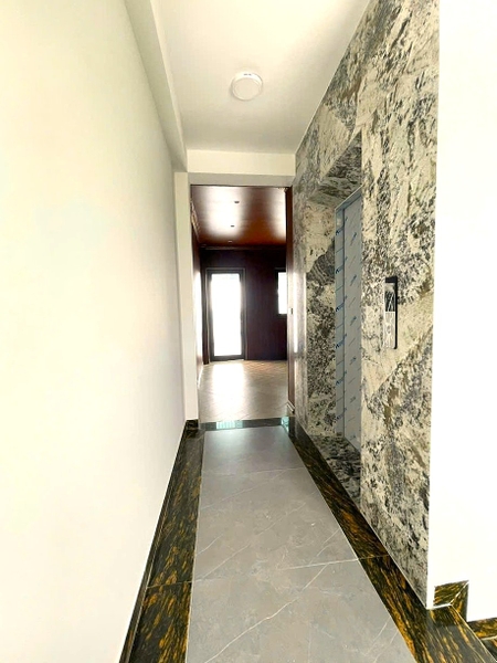 Bán nhà phân lô Thạch Bàn, 6 tầng, DT 50m2, MT 3,6m, có thang máy, gara ô tô, kinh doanh