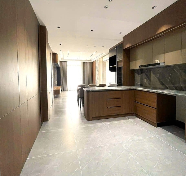 Bán nhà phân lô Thạch Bàn, 6 tầng, DT 50m2, MT 3,6m, có thang máy, gara ô tô, kinh doanh