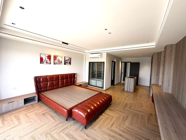 Bán nhà phố Lâm Du, Bồ Đề, gần cầu Trần Hưng Đạo, 7 tầng, DT 83m2, MT 5m, 4PN, 2026