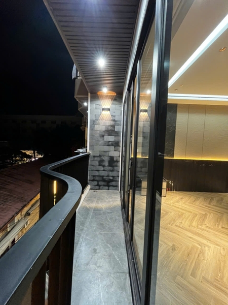 Bán nhà mặt ngõ Sài Đồng, gần Hapro, 6 tầng, DT 53m2, MT 4.15m, 3PN, Lô góc, 2026