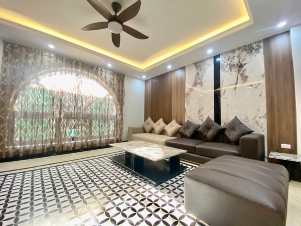 Bán nhà phố Thạch Bàn, nhà 6 tầng, DT 42m2, MT 5m, 3PN, Full nội thất, SĐCC, 2026