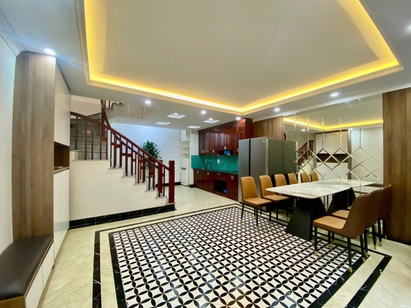 Bán nhà phố Thạch Bàn, nhà 6 tầng, DT 42m2, MT 5m, 3PN, Full nội thất, SĐCC, 2026