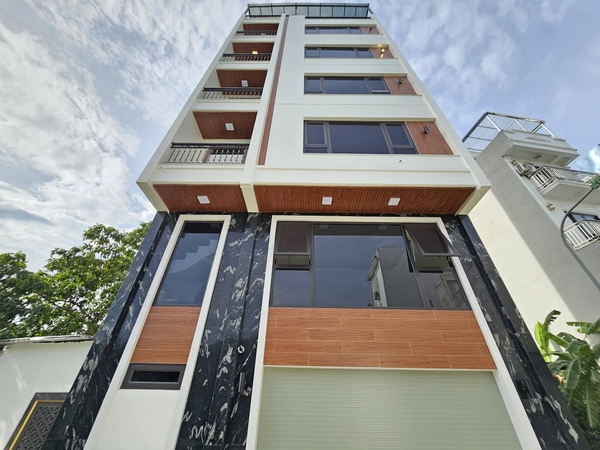 Bán nhà phố Xuân Đỗ, gần Hồ Cự Khối mới, 7 tầng, DT 45m2, MT 7.5m, có thang máy, gara ô tô