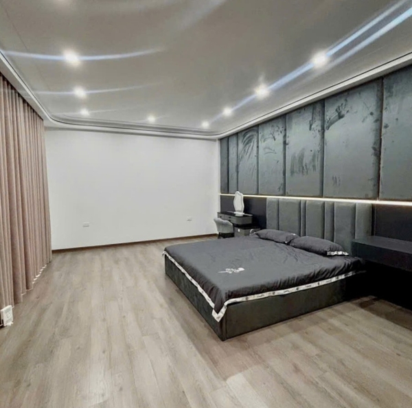 Bán nhà Ngõ 201 Phúc Lợi, 6 tầng, DT 50m2, MT 8.5m, 4PN, Full nội thất, có thang máy