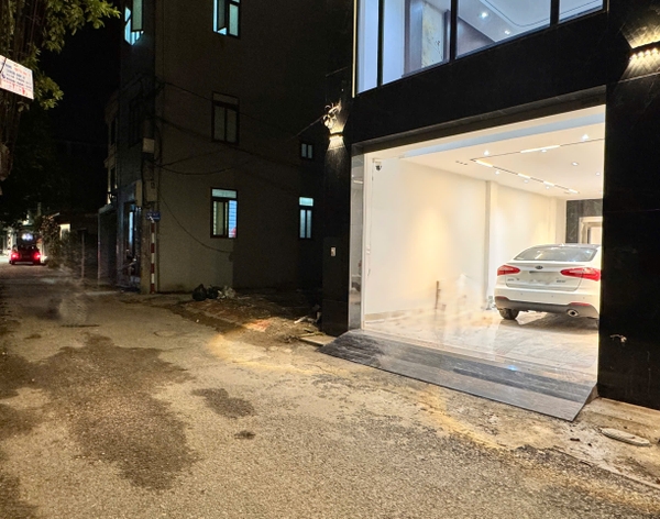 Bán nhà mặt ngõ 195 Phúc Lợi, 6 tầng, DT 60m2, MT 4m, 4PN, full nội thất, gara, thang máy