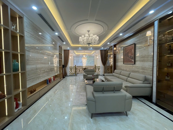 Bán nhà phân lô chân cầu Vĩnh Tuy, 7 tầng, DT 90m2, MT 5m, 4PN, có thang máy, gara