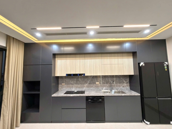Bán nhà phố Nguyễn Văn Cừ, Gia Thụy, 7 tầng, DT 60m2, MT 4,7m, 4PN, full nội thất