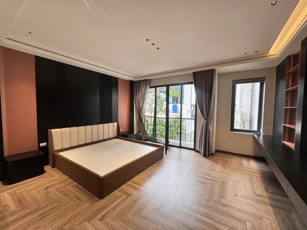 Bán nhà phố Nguyễn Thời Trung, Thạch Bàn, 7 tầng, DT 50m2, MT 5.2m, 4PN, FULL nội thất