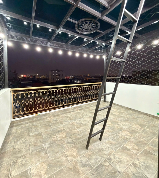 Bán nhà phố Nguyễn Văn Cừ, Gia Thụy, 7 tầng, DT 60m2, MT 4,7m, 4PN, full nội thất