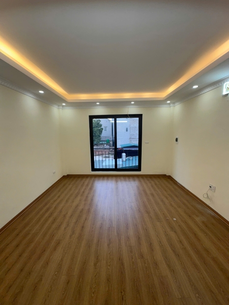 Bán nhà phố Đàm Quang Trung, gần cầu Vĩnh Tuy, 5 tầng, DT 30m2, MT 4m, 3PN, full nội thất